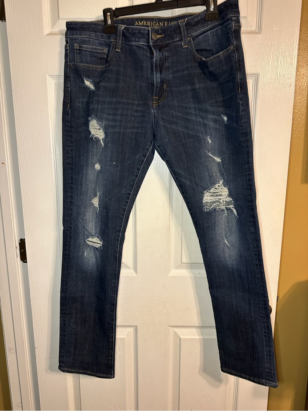 American Eagle Outfitters Men’s Dark Blue Distressed Slim Straight Jeans